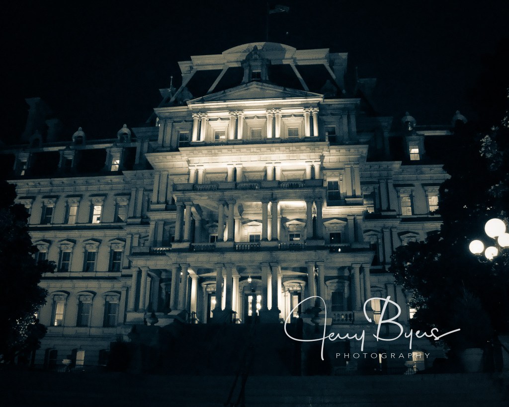 Capturing Shadows: The Art of Low Light&nbsp;Photography