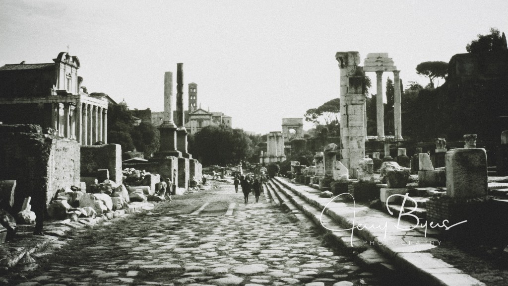 Travel Diaries: Photographing Your&nbsp;Adventures